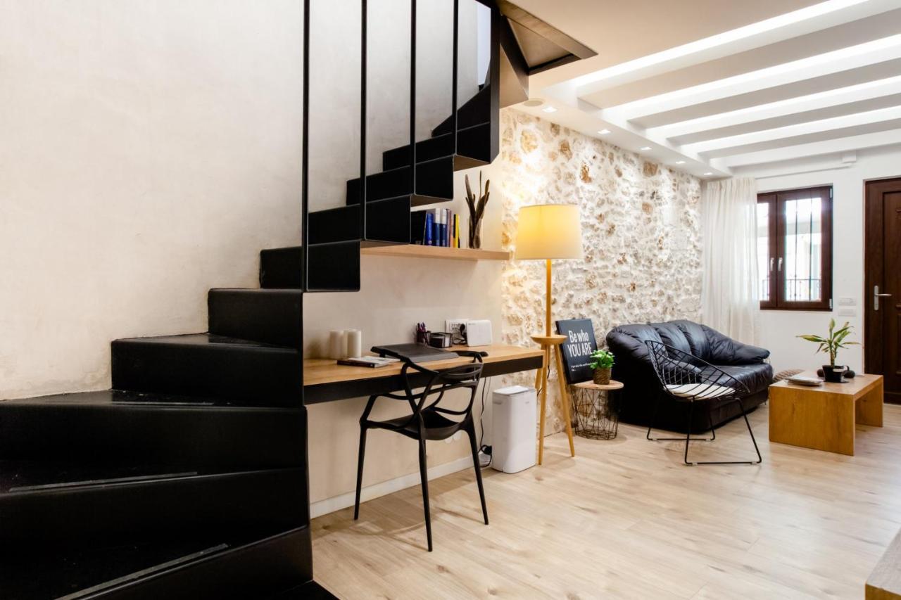 19Th Century Luxury Maisonette In The Center 이라클리온 외부 사진